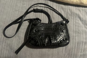 Steve Madden black crossbody