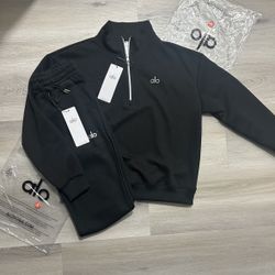 Alo Quarter Zip Yoga Set 