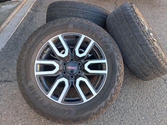 2025 OEM ORIGINAL TAKEOFFS GMC SIERRA AT4 TIRES GOODYEAR ALL-TERRAIN 50 % $ 765