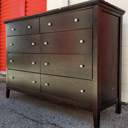 Dresser With 8 Drawers