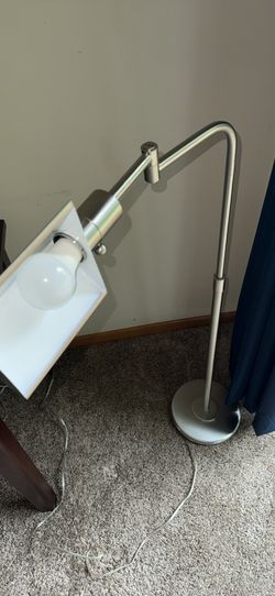 Task lamp / floor lamp