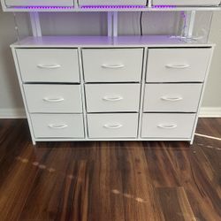 DRESSER COMPLETELY NEW OUT THE BOX