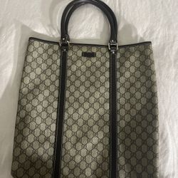 Gucci Original GG Supreme Canvas Tote