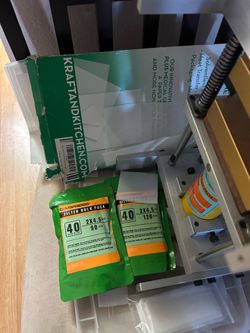 10 ton dab press, bags and silicone paper