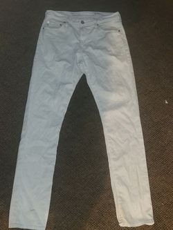 Woman's white pants