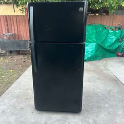Kenmore Refrigerator 