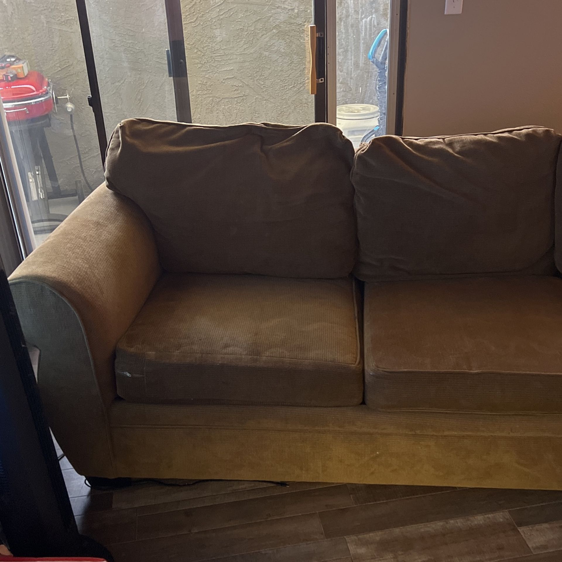 Free Couch for Sale in Phoenix, AZ OfferUp