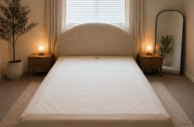 Queen Bed and Boxspring