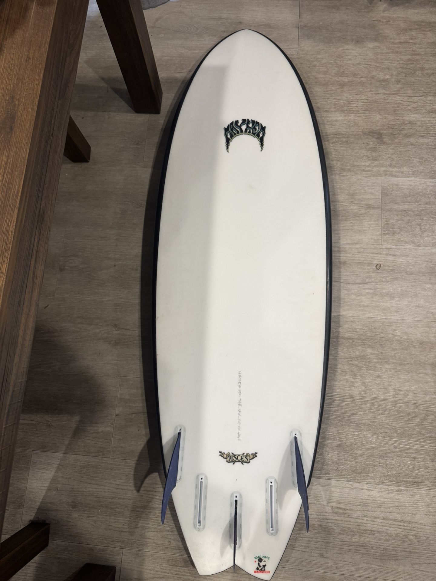 Lost Pisces Surfboard 5’9 34L