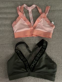 Nike sports bra bundle