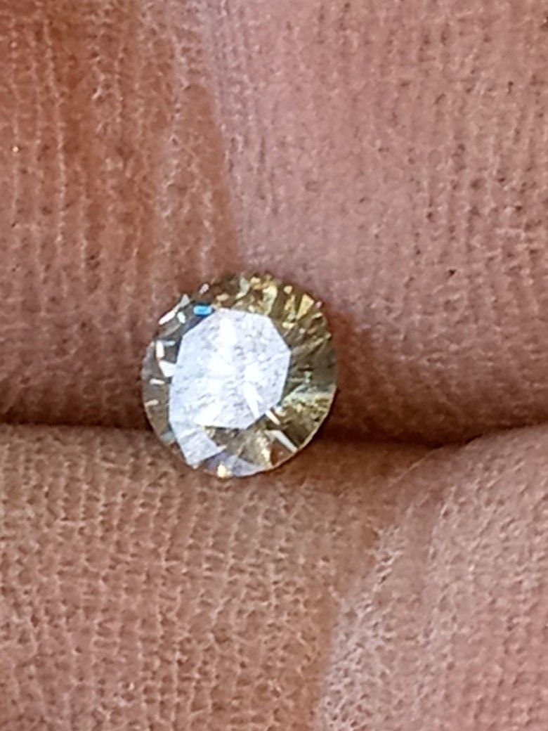 Loose Natural Round Cut Earth Mined Diamond 0.449 Tcw ,Fancy Light Brown