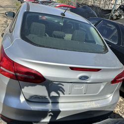2017 Ford Focus *PART OUT*