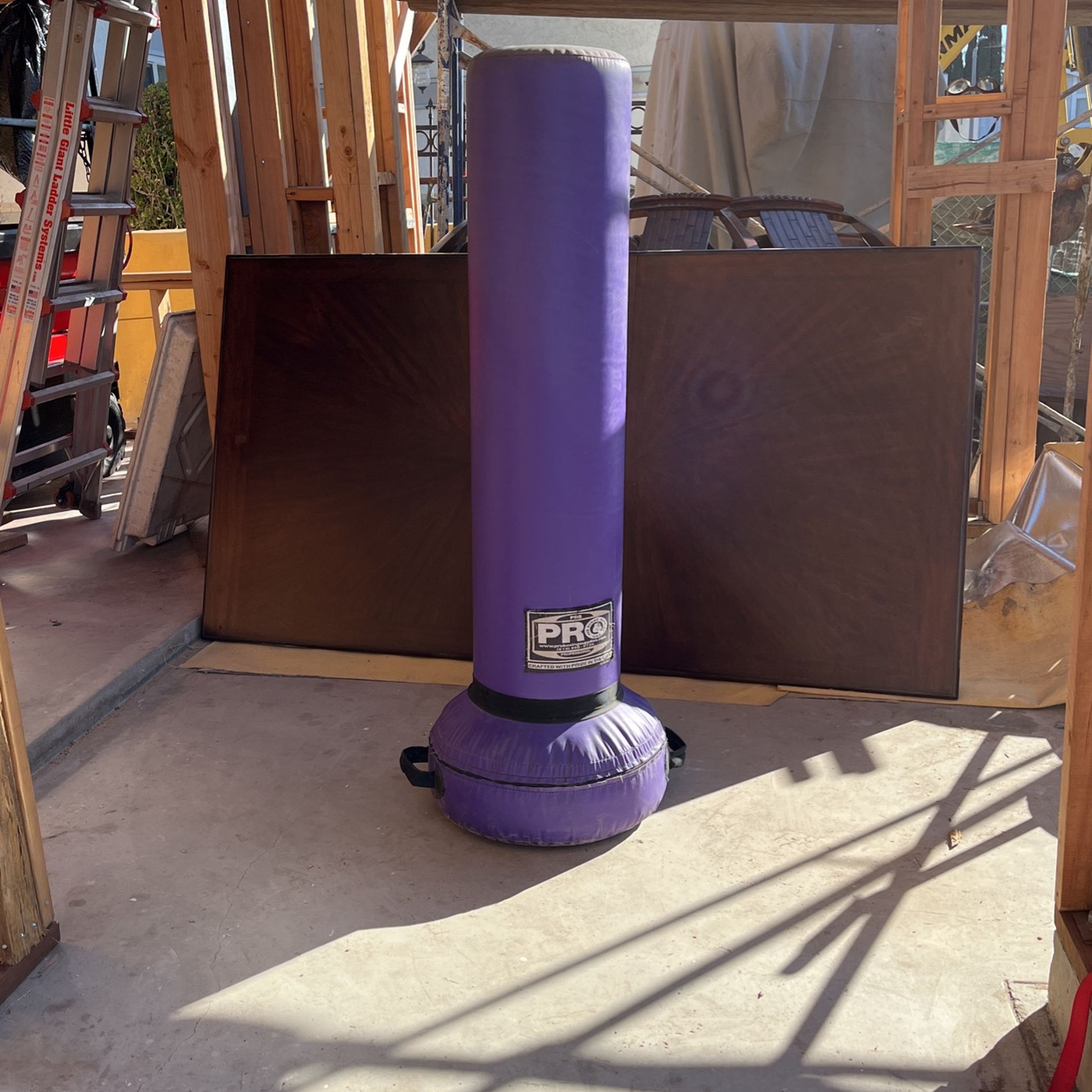 pro-free-standing-punching-bag-good-condition-for-sale-in-garden-grove