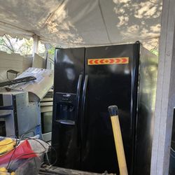 Side By Side Refrigerator 