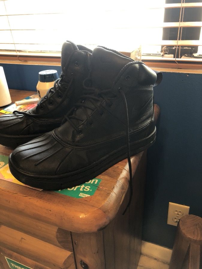 Nike ACG boots