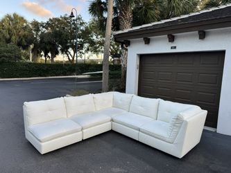 Couch/Sofa Sectional - Modular - Delivery Available 🚛