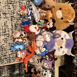 Large Bag Filled With Squish, Mellows And Stuffed Animals, Plush Toys