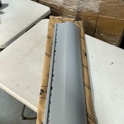 Audi Q7 Lower Door Molding Trim Right Side 4L0853970Q GRU OEM 2010-2015