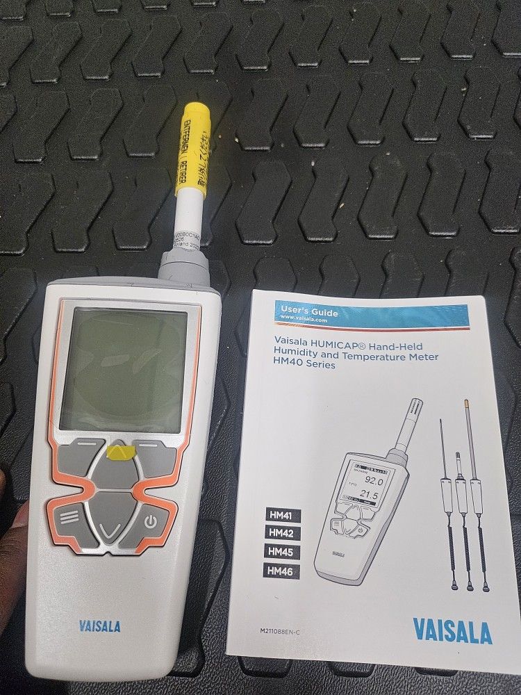 Vaisala HM40 Humicap Humidity and Temperature Meter