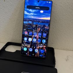 Samsung Galaxy s25 Ultra 1TB + Samsung watch 7 