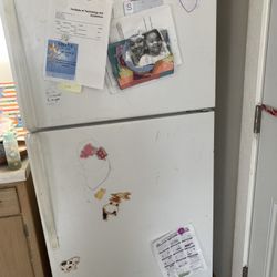 Fridge With Ice Maker. 