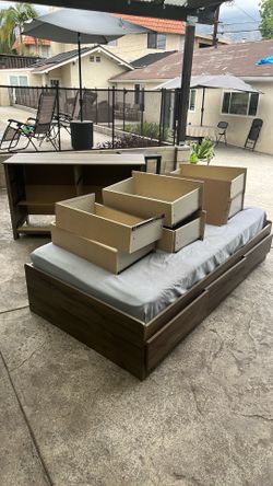 Twin bed and dresser. FREE PICKUP TODAY Pasadena