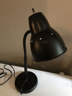 Desk lamp