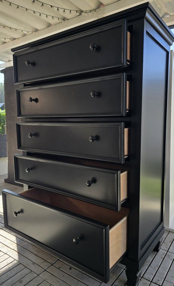 Lovely Dresser.