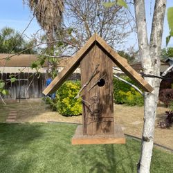 Birdhouse 