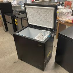 Arctic King 7.0 Cu ft Chest Freezer, Convertible, Black