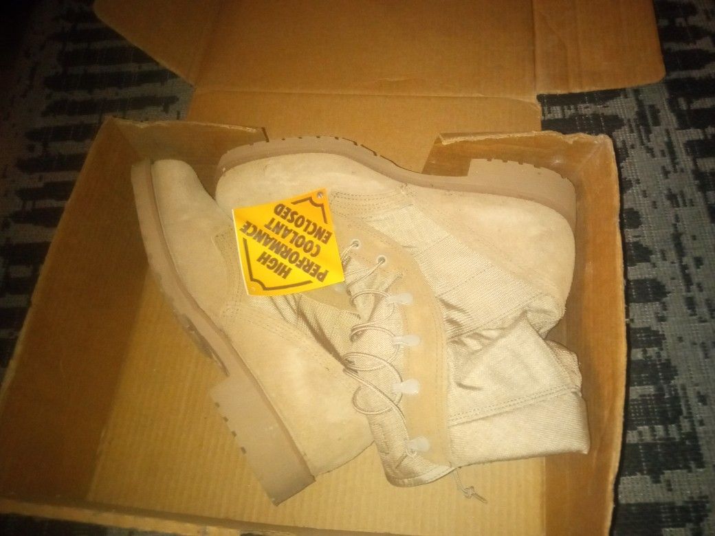 New Military Boots Size 9 60 Obo