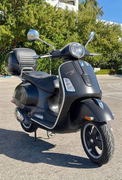 2013 Vespa GTS 300 Super Sport