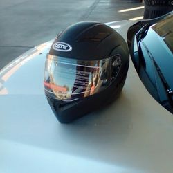 QSTK Full-Face Motorcycle Helmet (Medium)