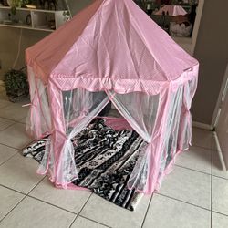 Girls Tent ⛺️ Castle