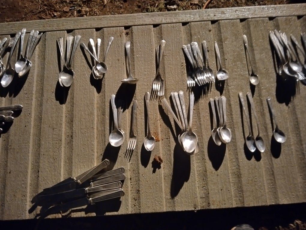 Different Designs Of Silver Plated Silverware