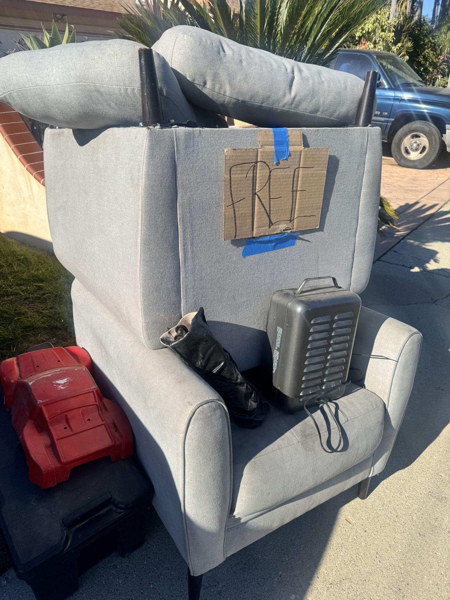 Free 2 (two) Single Seat Couch