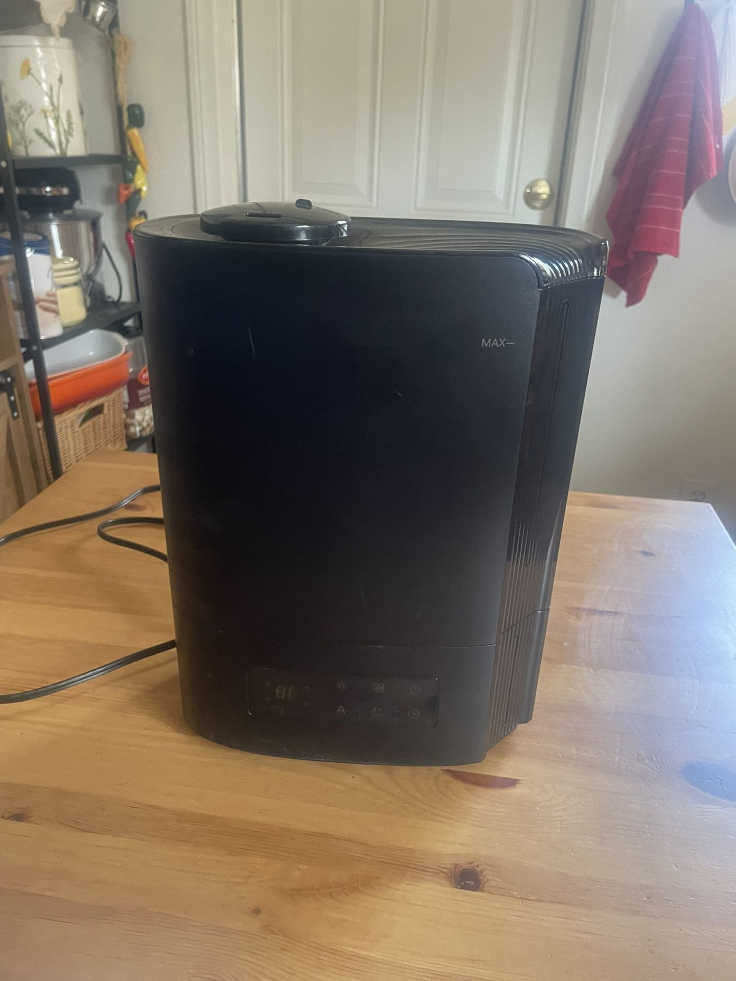Humidifier/ Essential Oil Diffuser/ Works Great