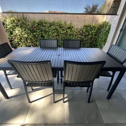 78in Crate & Barrel Outdoor Dining Table w 6 Chairs