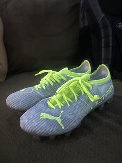 Puma Ultra Soccer Cleats - 7 Men’s, 8.5 Women’s