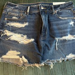 Women’s American Eagle Shorts Size 10