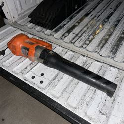 Black+Decker leaf blower