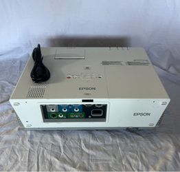 Epson PowerLite 6110i Projector - 3500 Lumens Large Room 3LCD