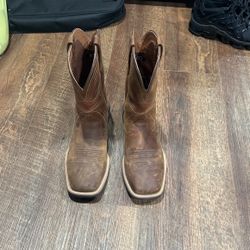 ariat boots size 8