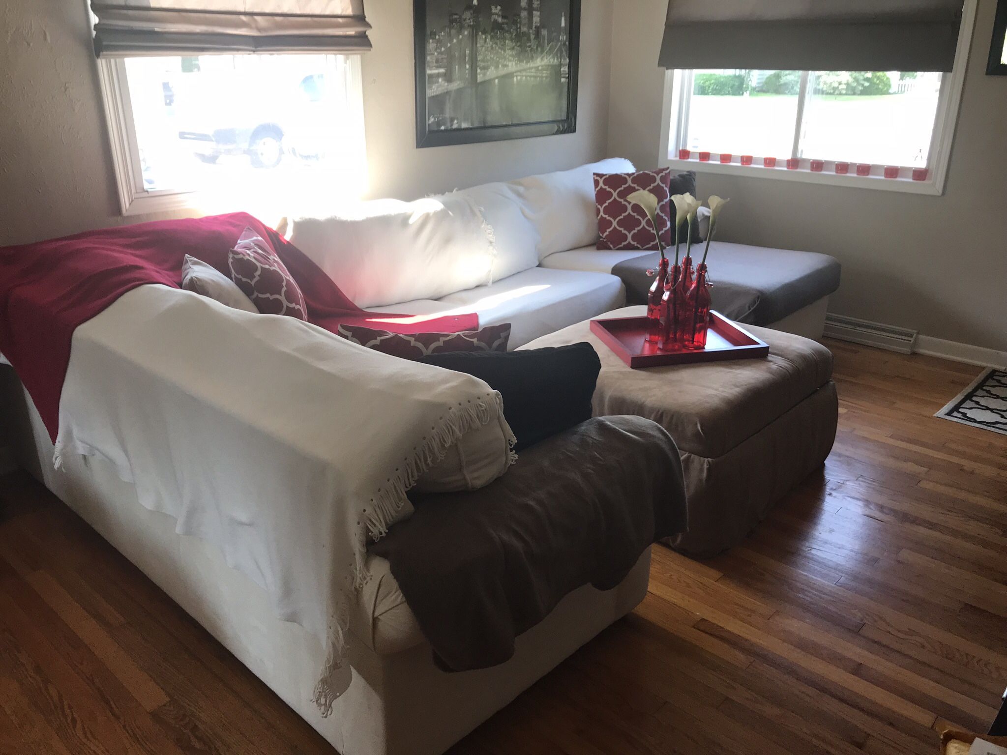 White Large Sectional with Chaise & Pull-Out Sleeper
