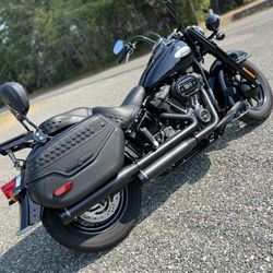 2022 Harley Davidson Heritage Softail 