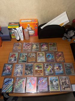 Pokémon TCG Holo & V Card Lot