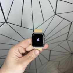 Apple Watch SE 2nd Gen GPS & LTE Unlocked 44MM with Apple care til 2026