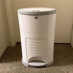 Dekor Diaper pail 