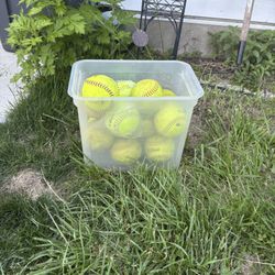 Bucket Of Soft Balls ( 14 Count)