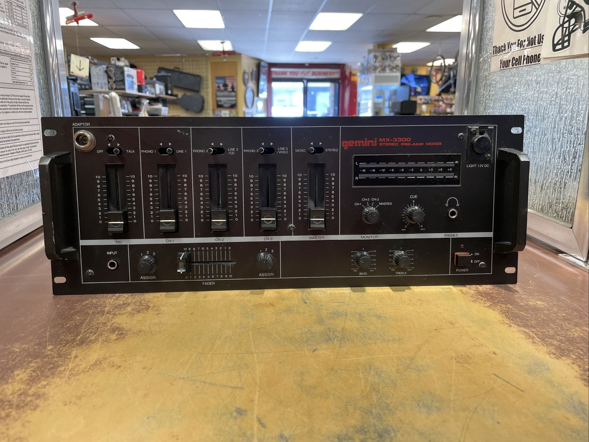 Gemini MX-330 Stereo Pre-Amp Mixer